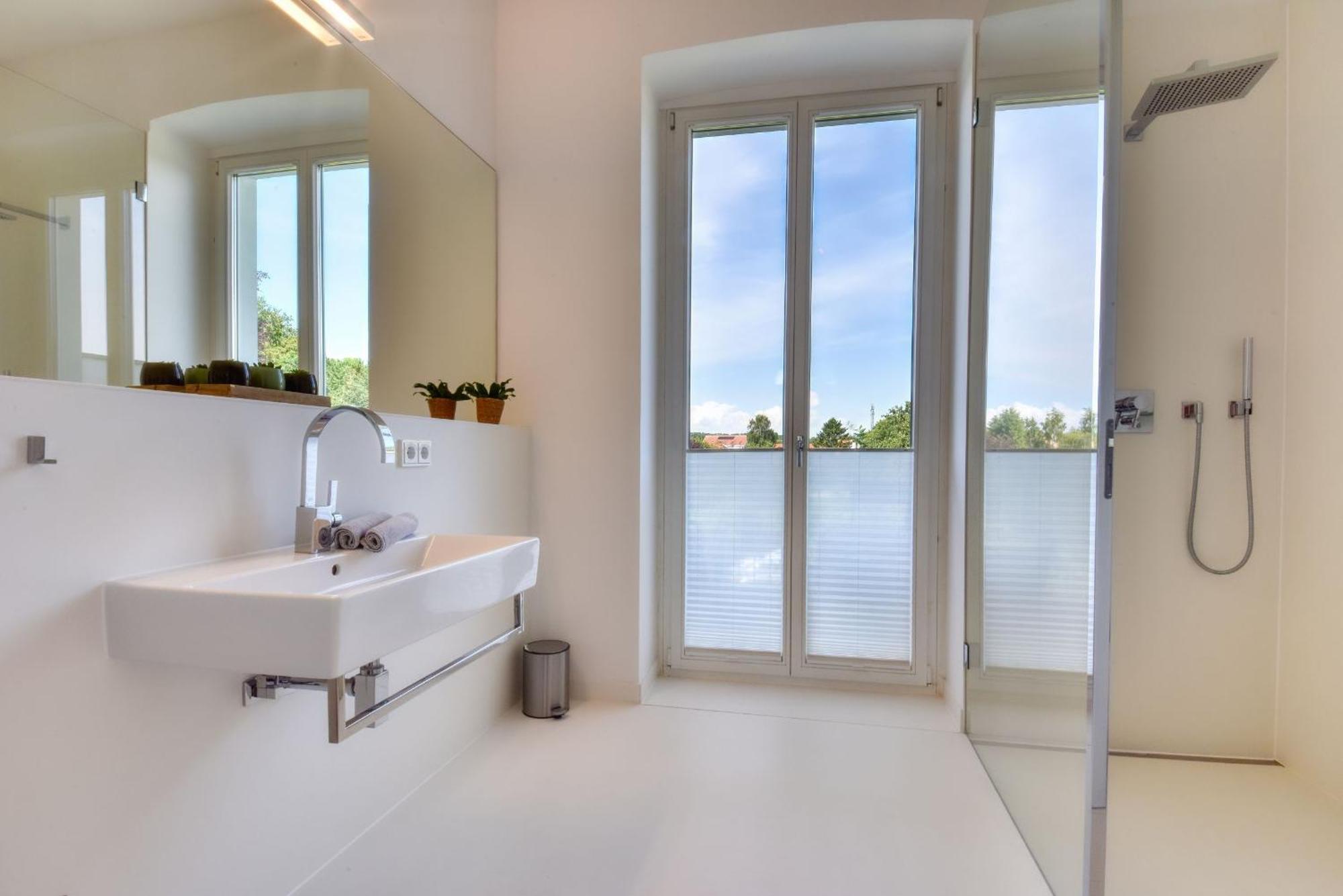 Ferienwohnung Fuerst Malte Loft I Design & Pool Putbus Zewnętrze zdjęcie